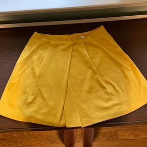 Yellow skirt